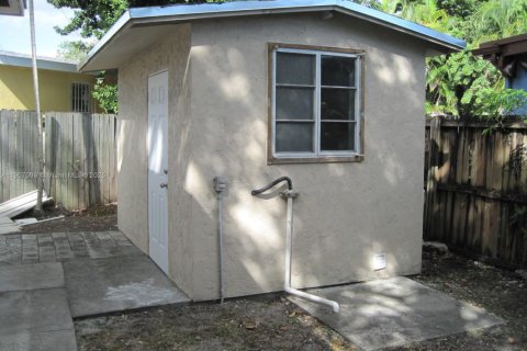 House in Miami, Florida 1 bedroom № 1973122 - photo 17