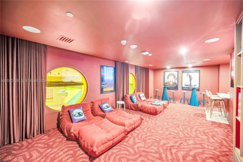 Condo in Miami, Florida, 1 bedroom № 2178414 - photo 23