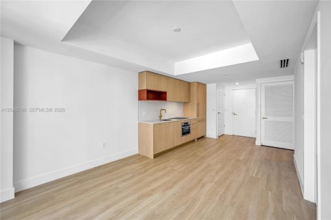 Condo in Miami, Florida, 1 bedroom № 2178414 - photo 7