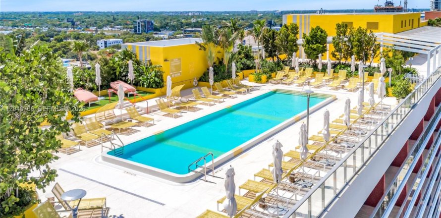Condo in Miami, Florida, 1 bedroom № 2178414