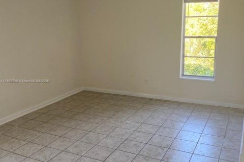 Condo in Lauderhill, Florida, 1 bedroom  № 1957198 - photo 3