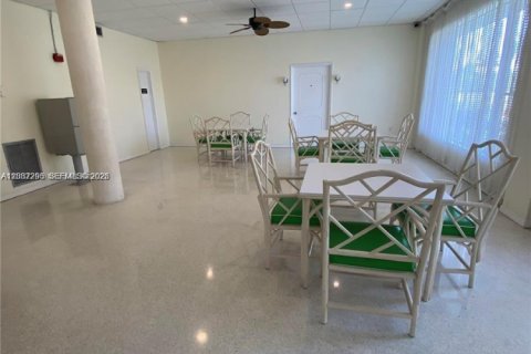 Copropriété à louer à Bay Harbor Islands, Floride: 1 chambre, 118.45 m2 № 2154509 - photo 19
