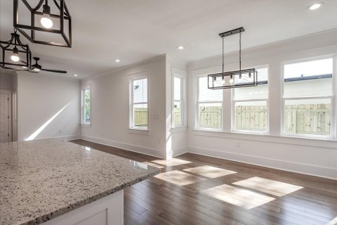 Casa en alquiler en Tampa, Florida, 3 dormitorios, 191.29 m2 № 1832840 - foto 6