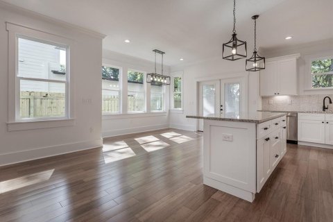 Casa en alquiler en Tampa, Florida, 3 dormitorios, 191.29 m2 № 1832840 - foto 7