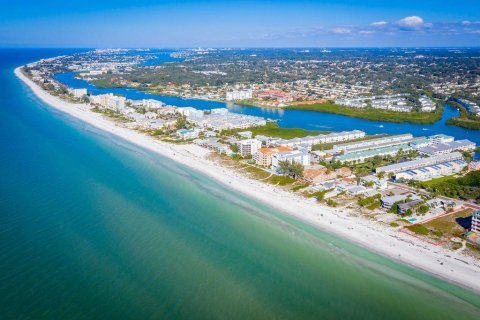 Land in Indian Shores, Florida № 1793349 - photo 10