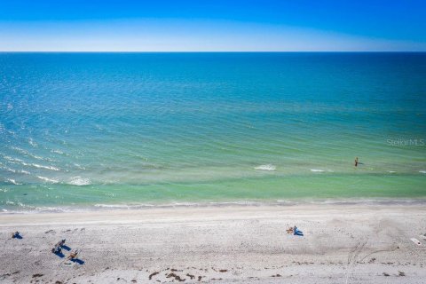 Land in Indian Shores, Florida № 1793349 - photo 7