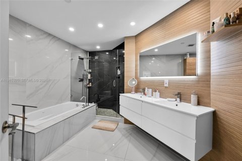Condo in Aventura, Florida, 3 bedrooms  № 2052946 - photo 11