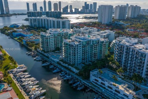 Condo in Aventura, Florida, 3 bedrooms  № 2052946