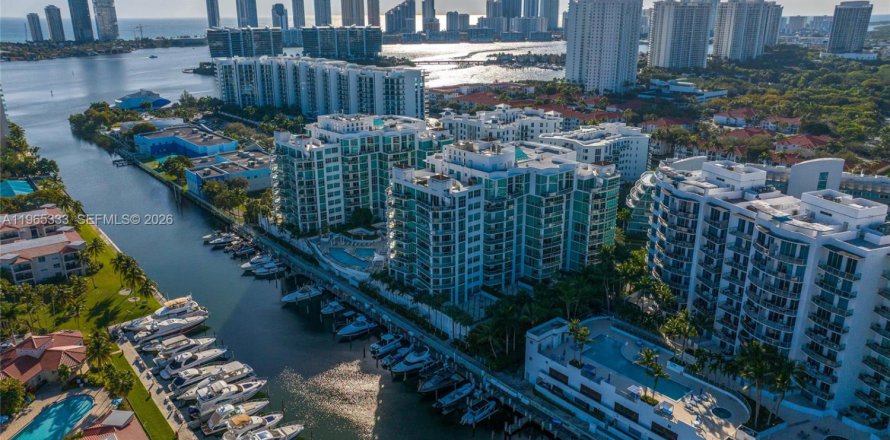 Condo in Aventura, Florida, 3 bedrooms  № 2052946