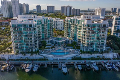 Condo in Aventura, Florida, 3 bedrooms  № 2052946 - photo 28