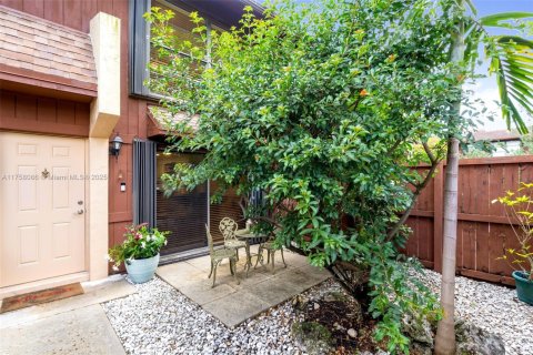 Townhouse in Miami, Florida 3 bedrooms, 146.32 sq.m. № 1742122 - photo 4