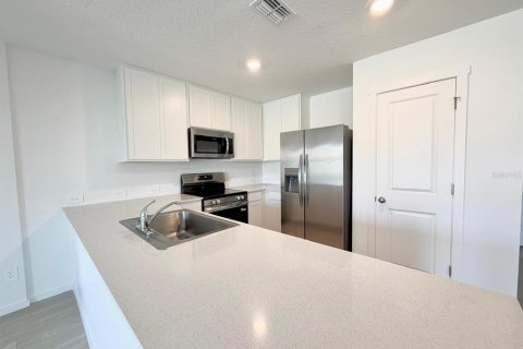 Adosado en alquiler en Davenport, Florida, 3 dormitorios, 128.02 m2 № 2113733 - foto 4