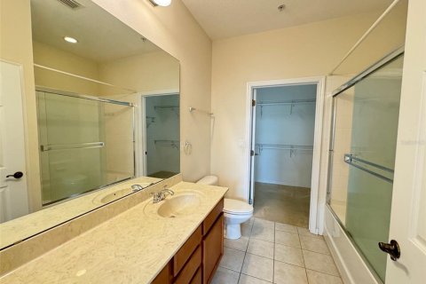 Condominio en alquiler en Windermere, Florida, 2 dormitorios, 107.86 m2 № 1915444 - foto 18