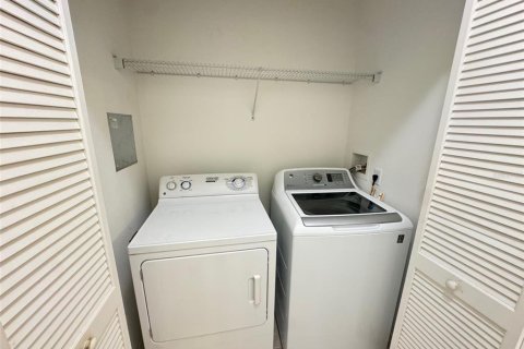 Condominio en alquiler en Windermere, Florida, 2 dormitorios, 107.86 m2 № 1915444 - foto 22