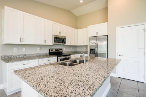 House in Kissimmee, Florida 4 bedrooms, 195.09 sq.m. № 1911758 - photo 7