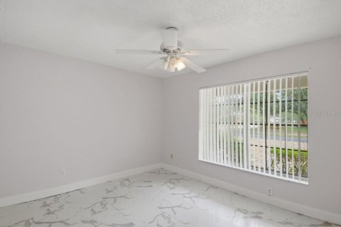 Casa en venta en Winter Springs, Florida, 4 dormitorios, 183.85 m2 № 2201388 - foto 16