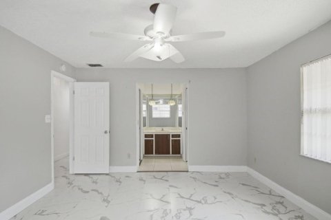 Casa en venta en Winter Springs, Florida, 4 dormitorios, 183.85 m2 № 2201388 - foto 9