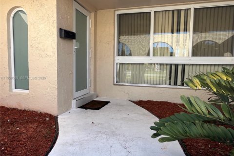 Villa ou maison à Cooper City, Floride 4 chambres, 193.7 m2 № 2024727