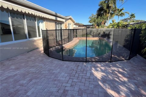 Villa ou maison à louer à Cooper City, Floride: 4 chambres, 193.7 m2 № 2024727 - photo 18