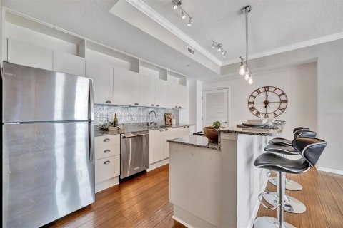 Condo in Saint Petersburg, Florida, 3 bedrooms  № 1638007 - photo 14