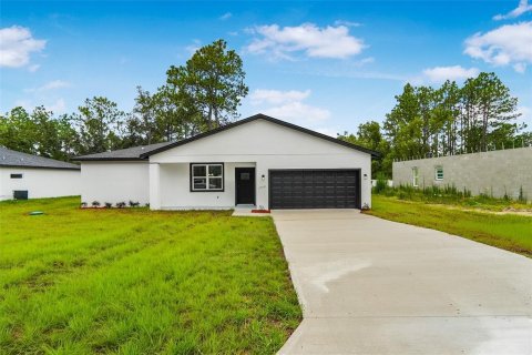 House in Citrus Springs, Florida 4 bedrooms, 170.29 sq.m. № 2211171 - photo 2