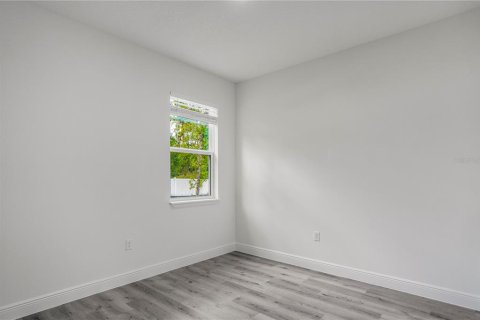 House in Citrus Springs, Florida 4 bedrooms, 170.29 sq.m. № 2211171 - photo 23