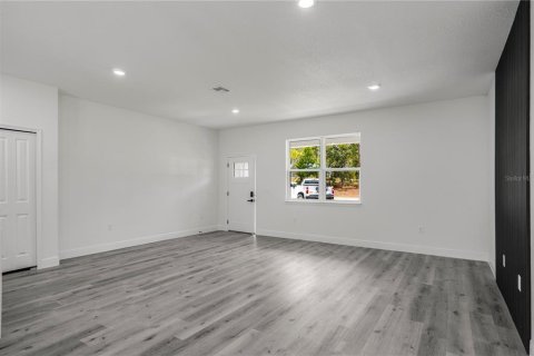 House in Citrus Springs, Florida 4 bedrooms, 170.29 sq.m. № 2211171 - photo 14