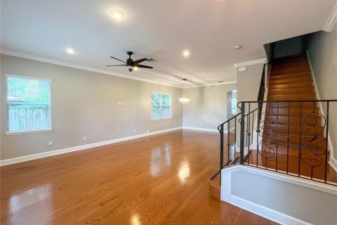 Appartement à louer à Orlando, Floride: 3 chambres, 197.42 m2 № 2413617 - photo 9