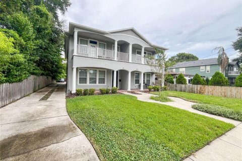 Appartement à louer à Orlando, Floride: 3 chambres, 197.42 m2 № 2413617 - photo 2