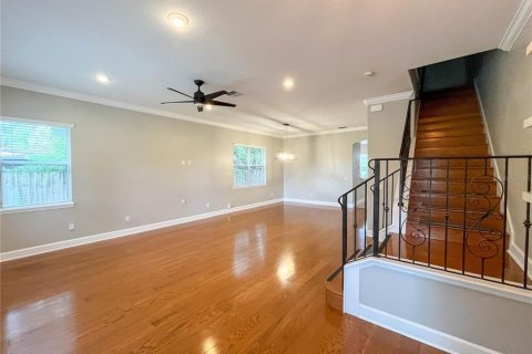 Appartement à louer à Orlando, Floride: 3 chambres, 197.42 m2 № 2413617 - photo 8