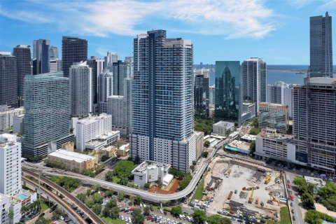 Condominio en venta en Miami, Florida, 3 dormitorios, 224.36 m2 № 2154457 - foto 2