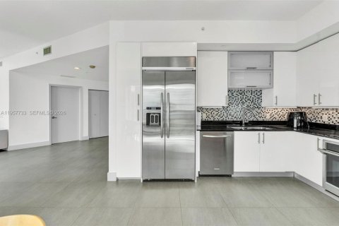 Condominio en venta en Miami, Florida, 3 dormitorios, 224.36 m2 № 2154457 - foto 10