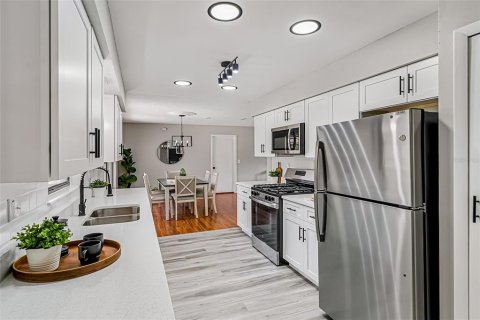 Casa en venta en Altamonte Springs, Florida, 4 dormitorios, 196.49 m2 № 2096527 - foto 30