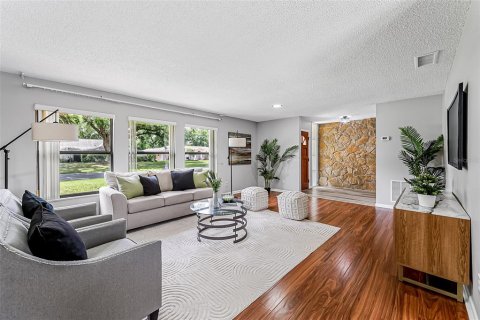 Casa en venta en Altamonte Springs, Florida, 4 dormitorios, 196.49 m2 № 2096527 - foto 17