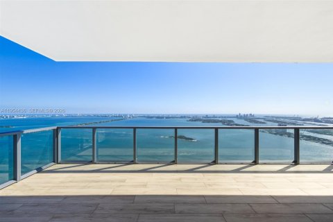 Copropriété à vendre à Miami, Floride: 4 chambres, 324.41 m2 № 2009340 - photo 2