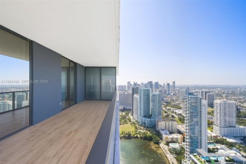 Copropriété à vendre à Miami, Floride: 4 chambres, 324.41 m2 № 2009340 - photo 23