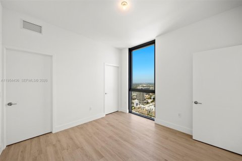 Copropriété à vendre à Miami, Floride: 4 chambres, 324.41 m2 № 2009340 - photo 16