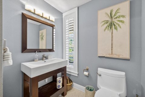 Casa en venta en Tampa, Florida, 6 dormitorios, 315.87 m2 № 1855421 - foto 16