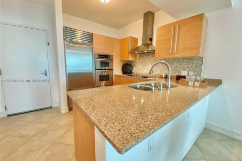 Copropriété à louer à Miami, Floride: 1 chambre, 76.18 m2 № 1827522 - photo 6