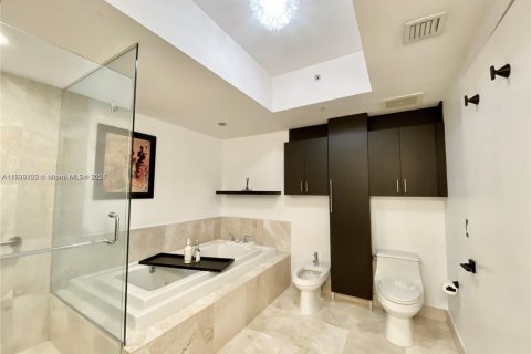 Copropriété à louer à Miami, Floride: 1 chambre, 76.18 m2 № 1827522 - photo 11