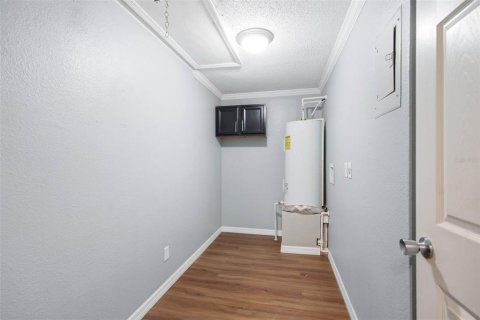 Commercial property in Tampa, Florida 1697.97 sq.m. № 2378157 - photo 18