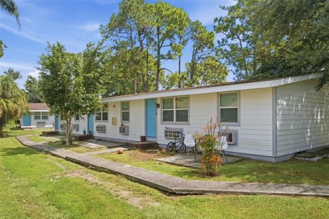 Commercial property in Tampa, Florida 1697.97 sq.m. № 2378157 - photo 21
