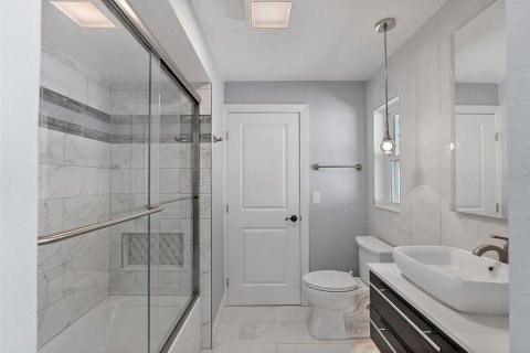 Снять в аренду виллу или дом в Сент-Питерсберг, Флорида 3 комнаты, 258.73м2, № 1903305 - фото 29