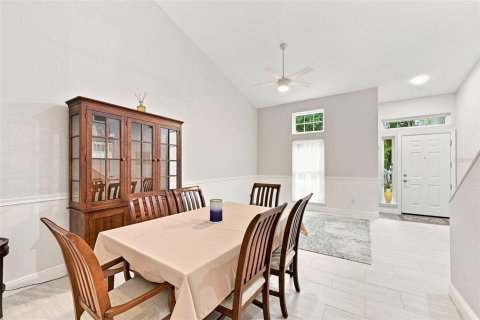 Townhouse in Lutz, Florida 4 bedrooms, 204.57 sq.m. № 2236417 - photo 18