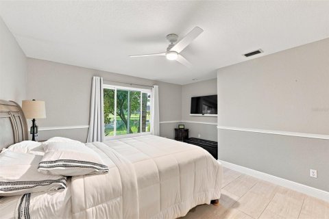 Townhouse in Lutz, Florida 4 bedrooms, 204.57 sq.m. № 2236417 - photo 20