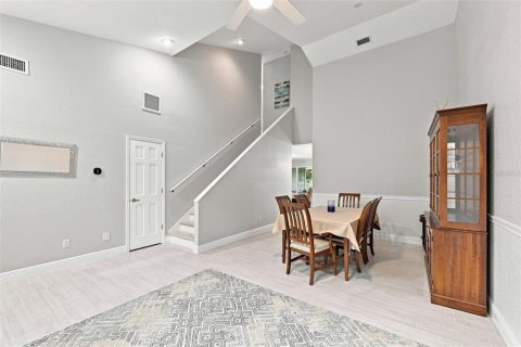 Townhouse in Lutz, Florida 4 bedrooms, 204.57 sq.m. № 2236417 - photo 15