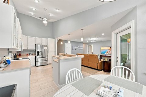 Townhouse in Lutz, Florida 4 bedrooms, 204.57 sq.m. № 2236417 - photo 13