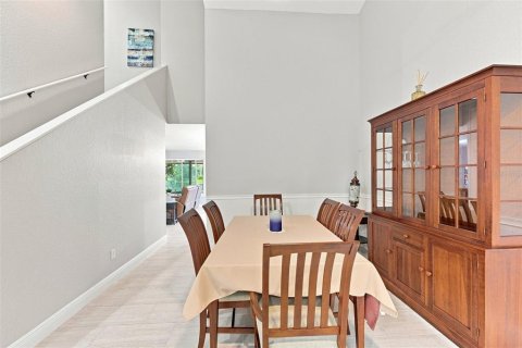 Townhouse in Lutz, Florida 4 bedrooms, 204.57 sq.m. № 2236417 - photo 17