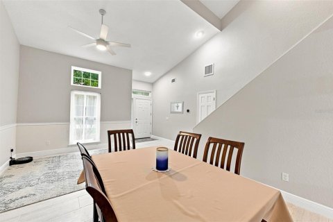 Townhouse in Lutz, Florida 4 bedrooms, 204.57 sq.m. № 2236417 - photo 19