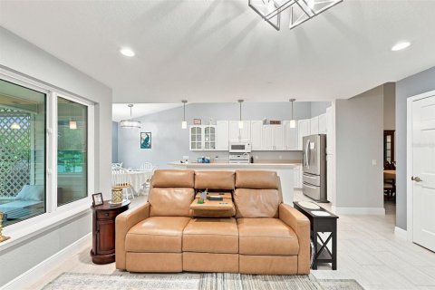 Townhouse in Lutz, Florida 4 bedrooms, 204.57 sq.m. № 2236417 - photo 7